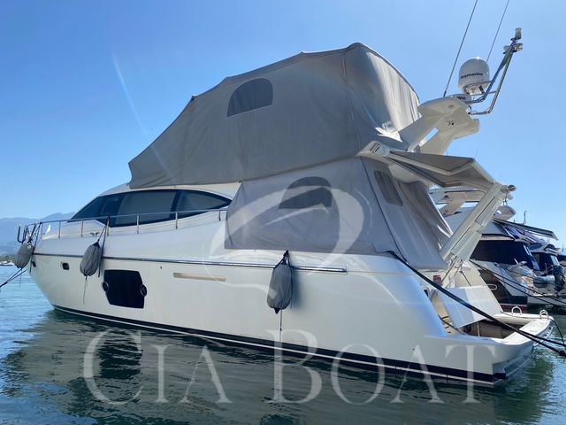 Ferretti 530