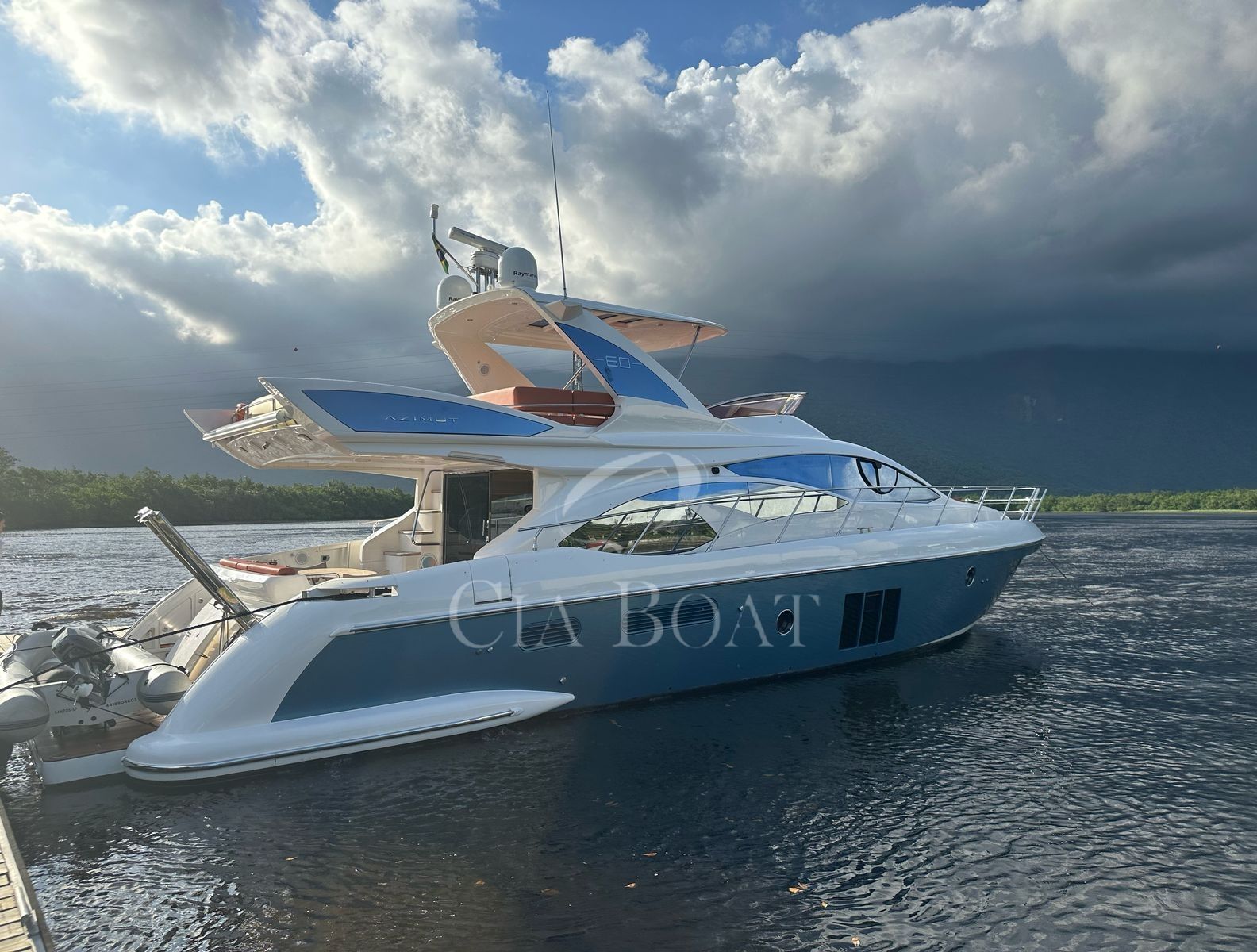 Azimut 60