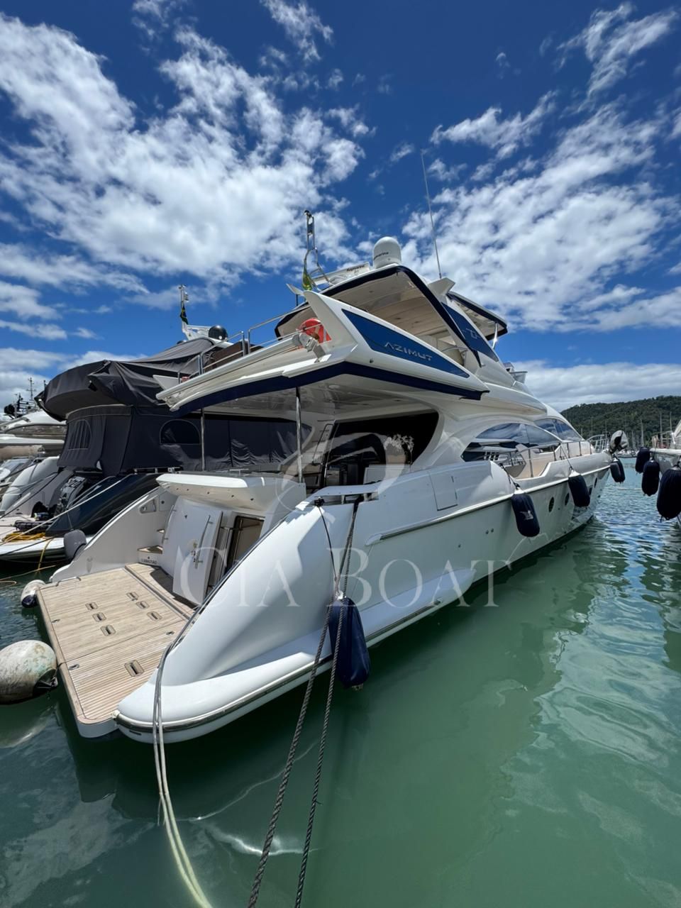 Azimut 70