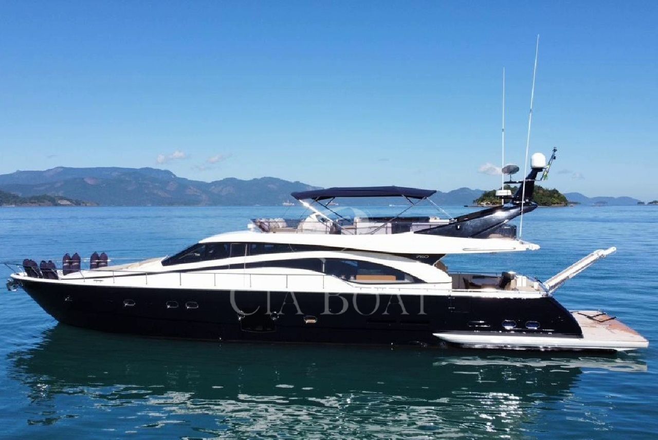 Ferretti 78